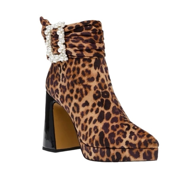 Betsey Johnson Shoes - Betsey Johnson women’s Idris platform Embellished Buckle sash bootie size 5